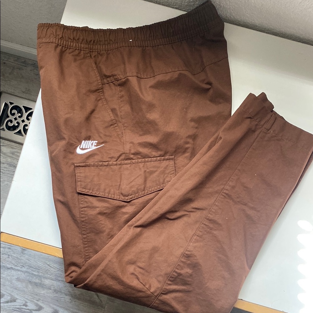 Nike active never worn pants. Cargo style.